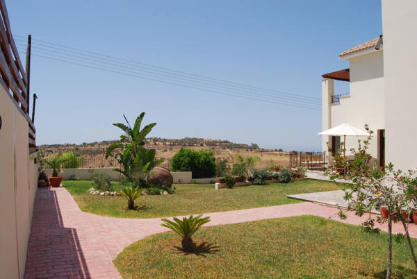 5 bed house in Choletria with central heating