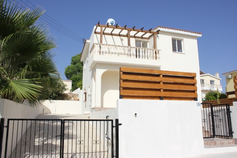 New 3 bed villa in Tala with sea view