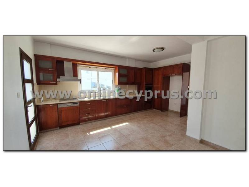 4 bedroom house in Konia 