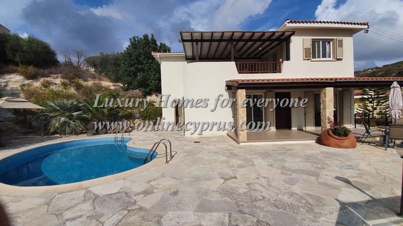 3 Bedroom furnished villa in Kamares