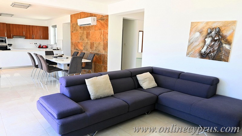 Modern villa for long term rent in Coral Bay 