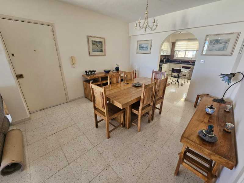 Spacious 3 bedroom apartment in Lower Chloraka 