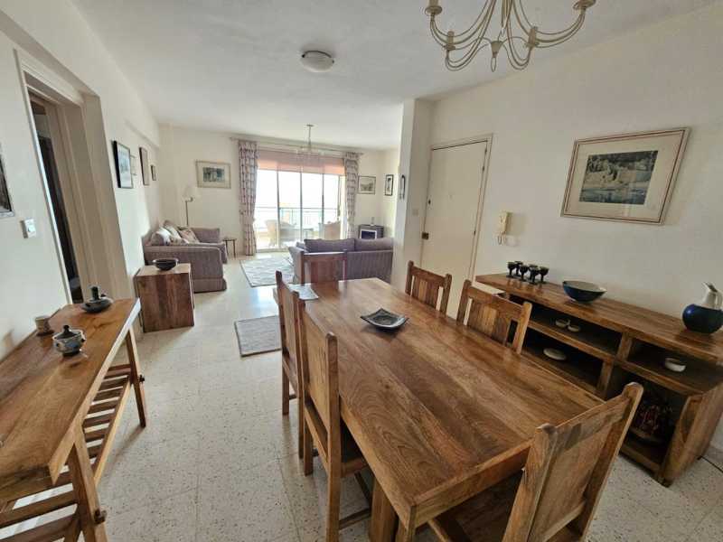 Spacious 3 bedroom apartment in Lower Chloraka 