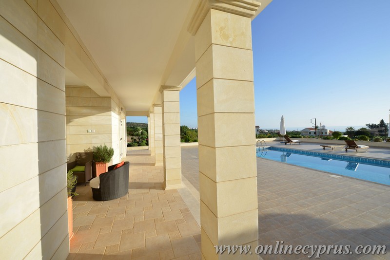 Luxury villa for long term rent 