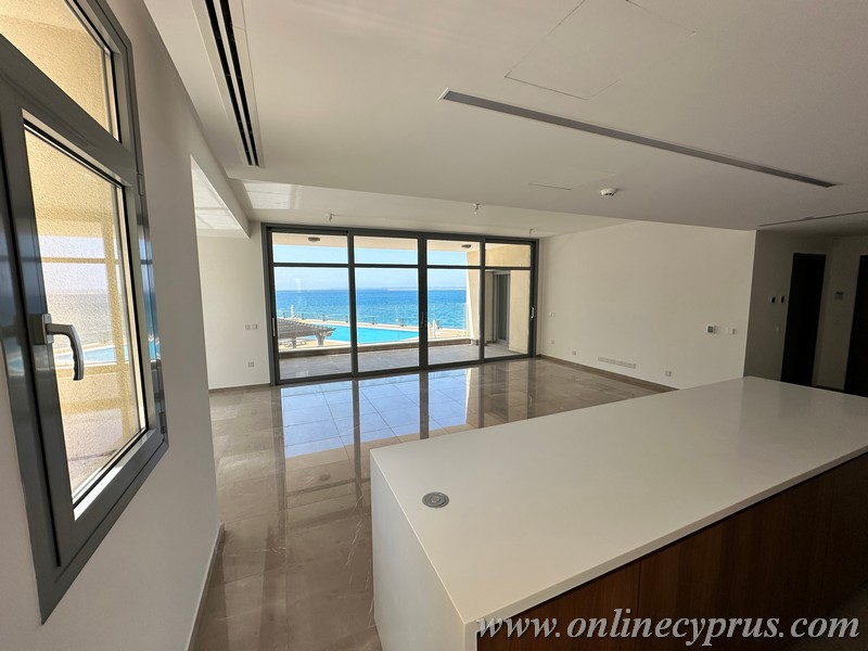 Modern luxury apartment in Marina Limassol