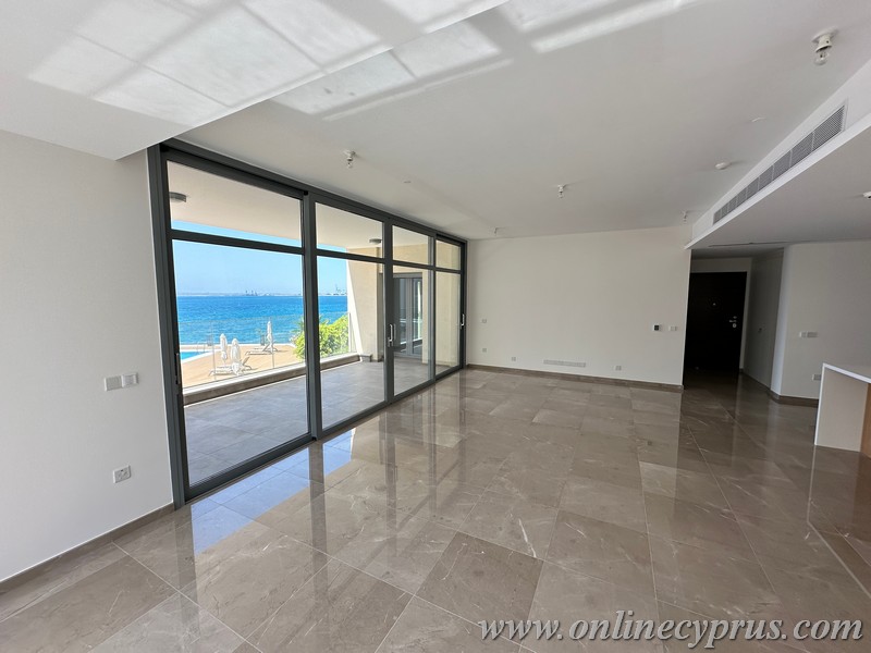 Modern luxury apartment in Marina Limassol