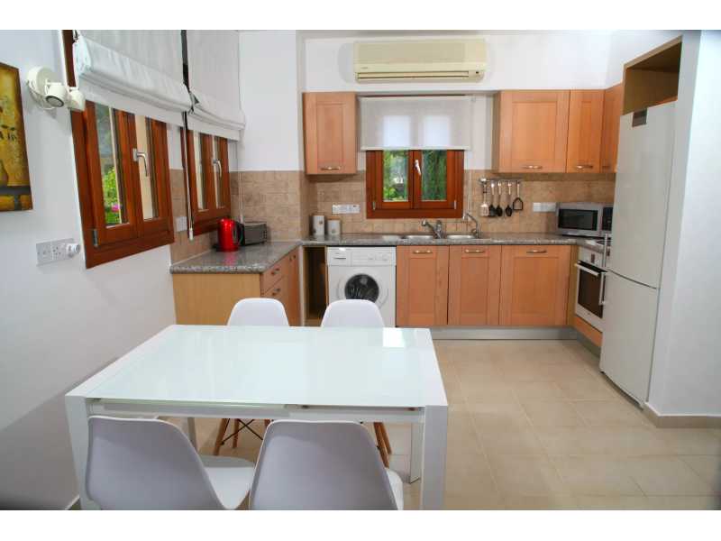 1 bedroom apartment in Aphrodite hills for long term rent 