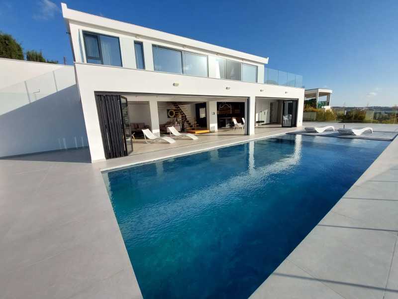 Luxury villa with amazing view for long term rent 