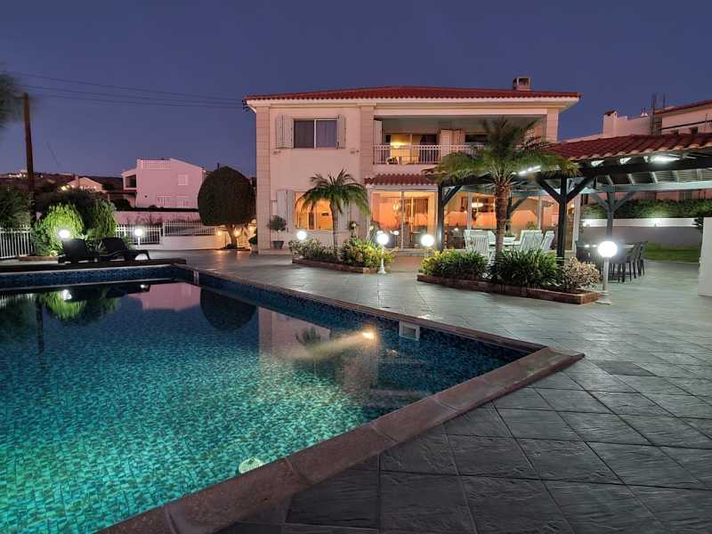 Luxury villa in Konia 