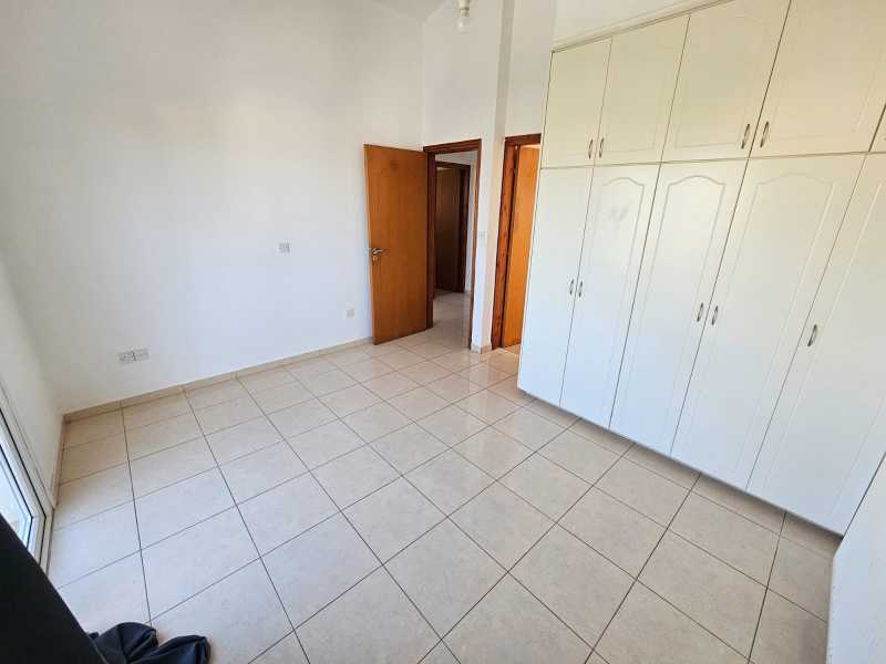 Unfurnished 3 bedroom in Chloraka 