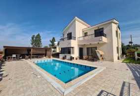 Furnished 4 bedroom villa in Emba