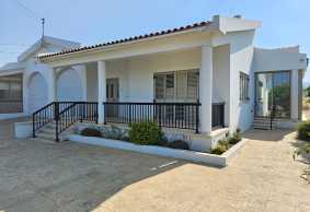 Unfurnished bungalow in Emba