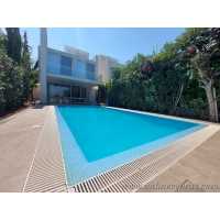 Modern villa for long term rent in Chloraka 