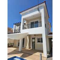 3 bed villa in Mandria for long term rent